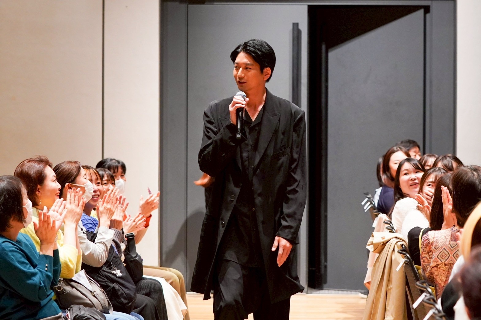向井理ファンイベント 会場写真2